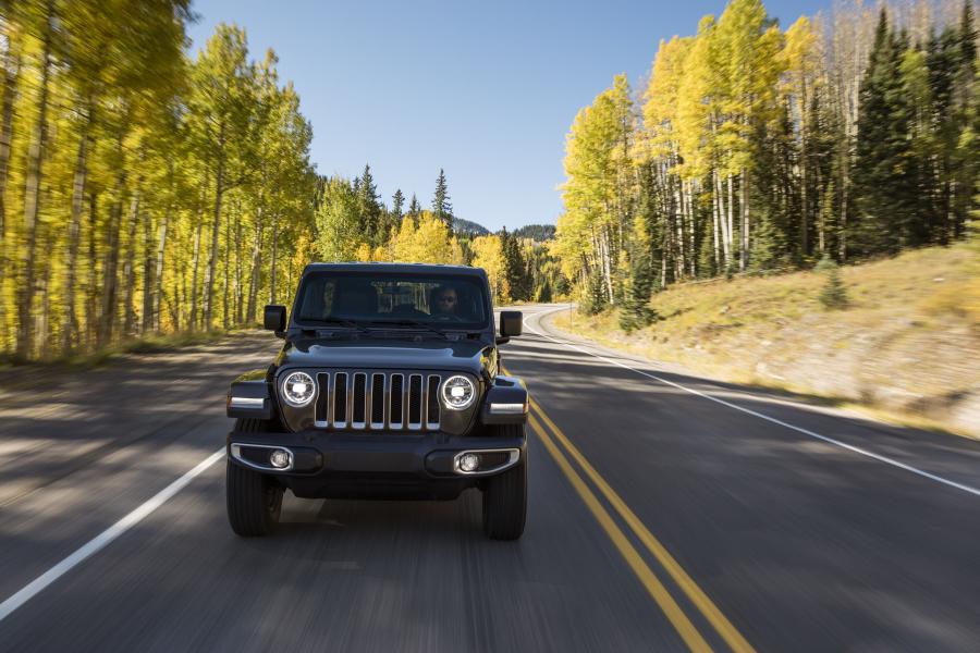  Jeep Wrangler Unlimited Sahara (JL) 2018 года  (NA) (фото 9 из 52)